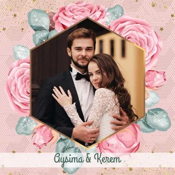 Pembe Güller ile Geometrik Fonda Gold Simler Parti Konsept