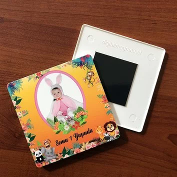 Plastik Kare Doğum Günü Magnetleri