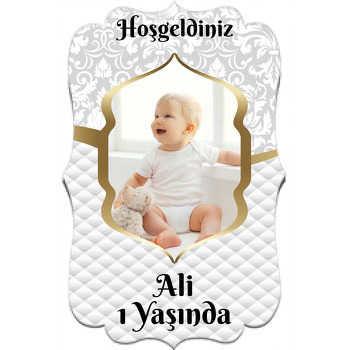 Beyaz Kapitone Fonda Gold Çerçeve Temalı Özel Kesim Magnet