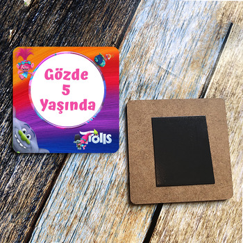 Neşeli Troller Temalı Kare Ahşap Magnet