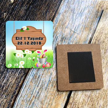 Yumurtalı Tavşan Temalı Ahşap Kare Magnet