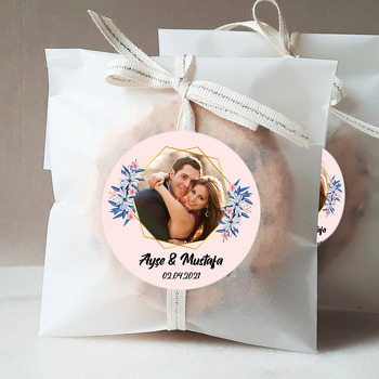 Açık Mavi Çiçekler Pembe Fon Temalı Sticker