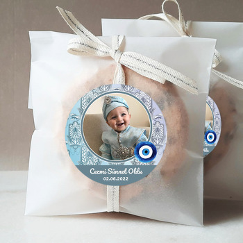 Açık Mavi Fatmanın Eli ile Nazar Boncuğu Sünnet Temalı Sticker