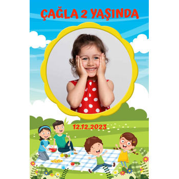 Aile ile Piknik Temalı Doğum Günü Magnet