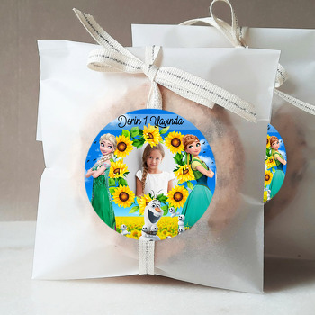 Anna Ve Elsa Temalı Resimli Sticker