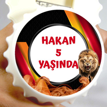 Aslan Sarı Kırmızı Fon Temalı Kapak Şekilli Magnet Açacak