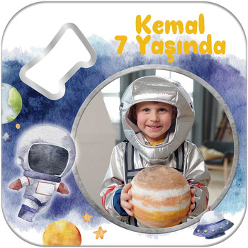 Astronot ile Soft Tonlarda Gezegenler Temalı Kare Magnet Açacak