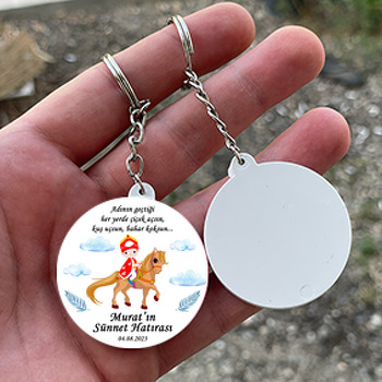 Atlı Sünnet Çocuğu ile Bulutlar Temalı Daire Plastik Anahtarlık