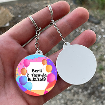 Balon ve Confetti Temalı Daire Plastik Anahtarlık