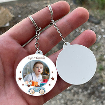 Balonlu Mavi Araba Temalı Daire Plastik Doğum Günü Anahtarlık