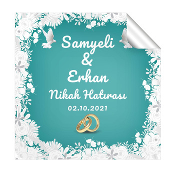 Beyaz Çiçekler ile Yeşil Fon Temalı Kare Parti Etiket