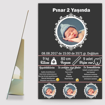 Beyaz Taç Desen Çerçeveli Ayaklı Ahşap Pano