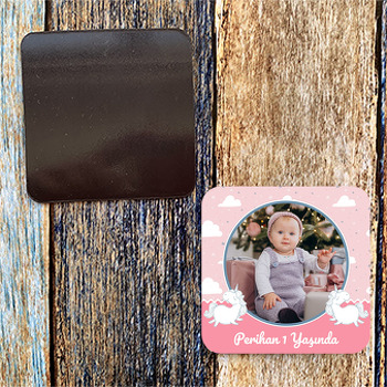 Beyaz Unicorn Temalı Resimli Doğum Günü Magnet