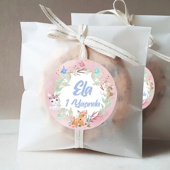 Çiçek Taçlı Sevimli Hayvanlar Temalı Sticker