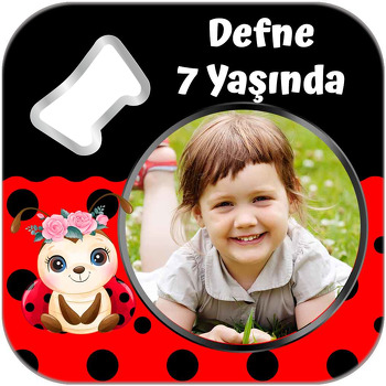 Çiçekli Uğur Böceği Temalı Kare Magnet Açacak