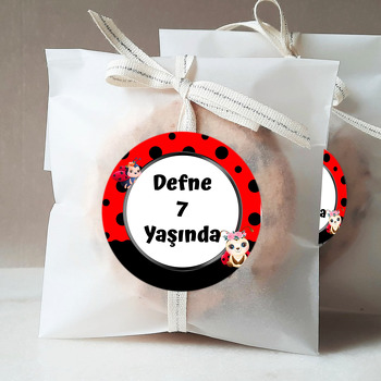 Çiçekli Uğur Böceği Temalı Parti Sticker