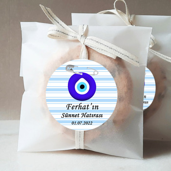 Çizgili Mavi Fonda Nazar İğnesi ile Sünnet Temalı Sticker