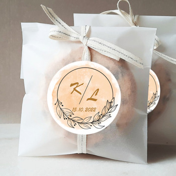 Çizgisel Yaprak Çelenk ile Krem Fon Temalı Sticker