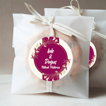 Daire Çerçevede Gold Bahar Dalı ile Pastel Krem Mürdüm Fon  Temalı Sticker