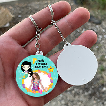 Deniz Kızı Temalı Resimli Daire Plastik Anahtarlık