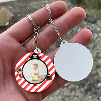 Deniz Korsanı Temalı Resimli Daire Plastik Anahtarlık 