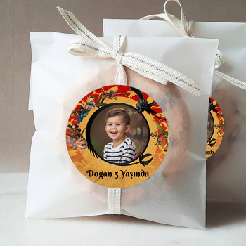 Ejderhanı Nasıl Eğitirsin Antik Fon Temalı Sticker