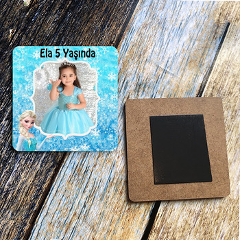 Elsa Mavi Fon Temalı Ahşap Kare Magnet