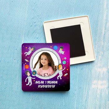 Galaksi Ailesi Temalı Plastik Kare Magnet