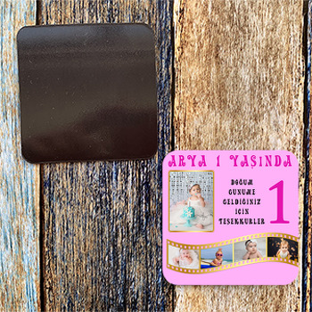 Gold Film Şeridi ve Pembe Temalı Kare Magnet
