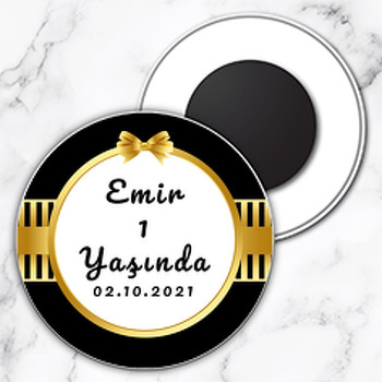 Gold Kurdele ile Siyah Çizgili Fon Temalı Daire Plastik Magnet