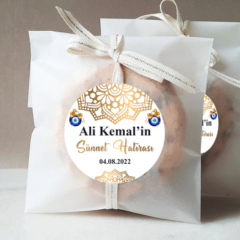 Gold Mandala ile Beyaz Fonda Sünnet Temalı Sticker