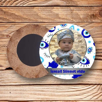 Göz Şekilli Nazar Boncukları ile Beyaz Fon Sünnet Temalı Daire Ahşap Magnet
