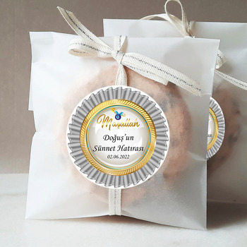 Gri Kurdele Madalyon ile Sünnet Temalı Sticker