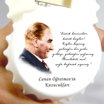 Gülümseyen Atatürk  Temalı Kapak Şekilli Magnet Açacak