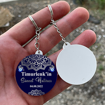 Gümüş Mandala ile Lacivert Fonda Sünnet Temalı Daire Plastik Anahtarlık