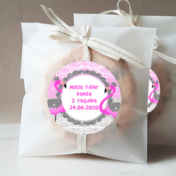 Gümüş Taçlı Pembe Flamingo Temalı Sticker