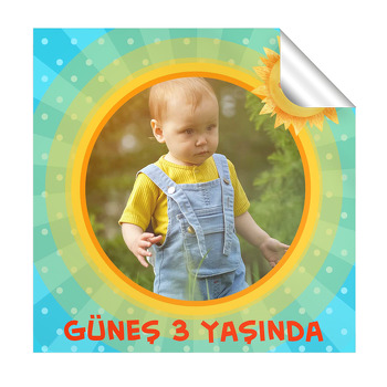 Güneş Mavi Fon Temalı Kare Parti Etiket