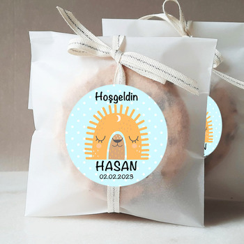 Güneş Şeklinde Gökkuşağı Temalı Sticker
