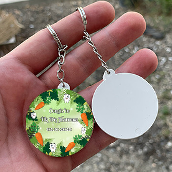 Havuç ve Diş Yaprak Fon Temalı Daire Plastik Anahtarlık