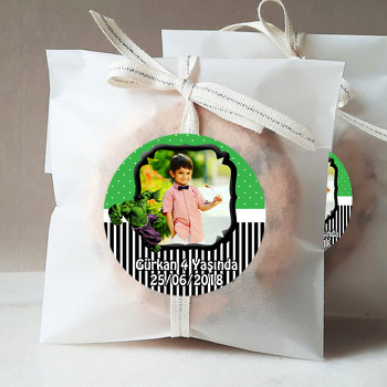 Yeşil Adam Temalı Resimli Sticker