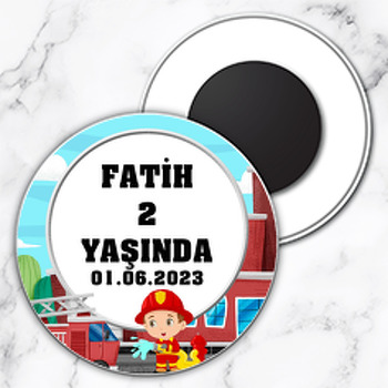 İtfaiyeci ile Aracı Temalı Daire Plastik Magnet