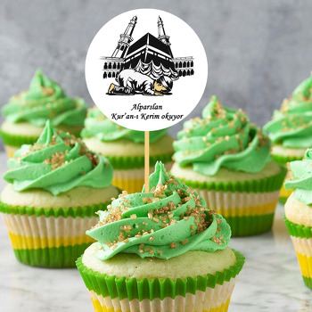 Kabede Namaz Kılan Çocuk Temalı Parti Kürdan Süs