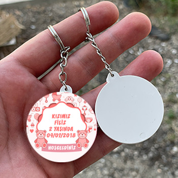 Kırmızı Ayıcık Temalı Daire Plastik Anahtarlık