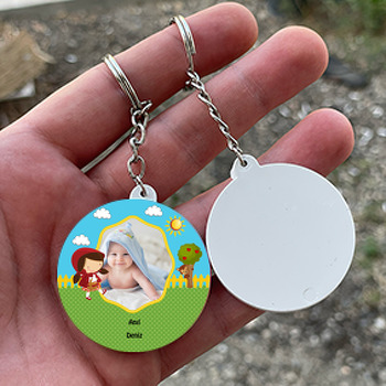 Kırmızı Başlıklı Kız Temalı Resimli Daire Plastik Anahtarlık