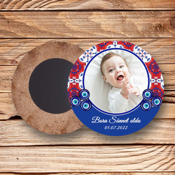 Kırmızı Mavi Çini Desende Nazar Boncuğu ile Sünnet Temalı Daire Ahşap Magnet
