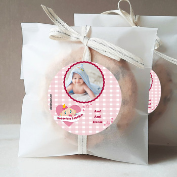 Kız Bebek İçin Sevimli Ayıcık ve Kelpli Temalı Hoşgeldin Bebek Sticker
