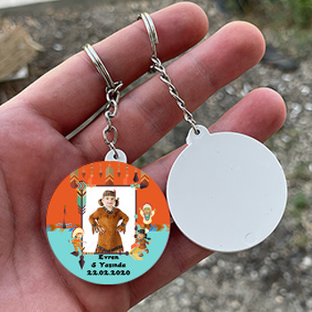 Kızılderili Temalı Resimli Daire Plastik Anahtarlık