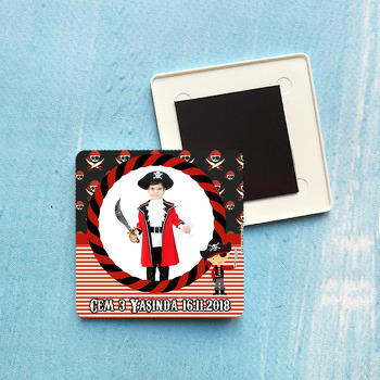 Korsan 2 Temalı Kare Plastik Kare Magnet