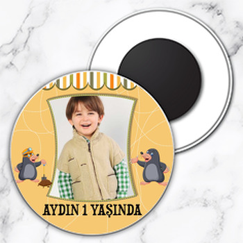 Köstebekler Temalı Resimli Daire Plastik Magnet