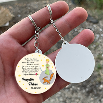 Küçük Prens ile Tilki Krem Fon Temalı Daire Plastik Anahtarlık